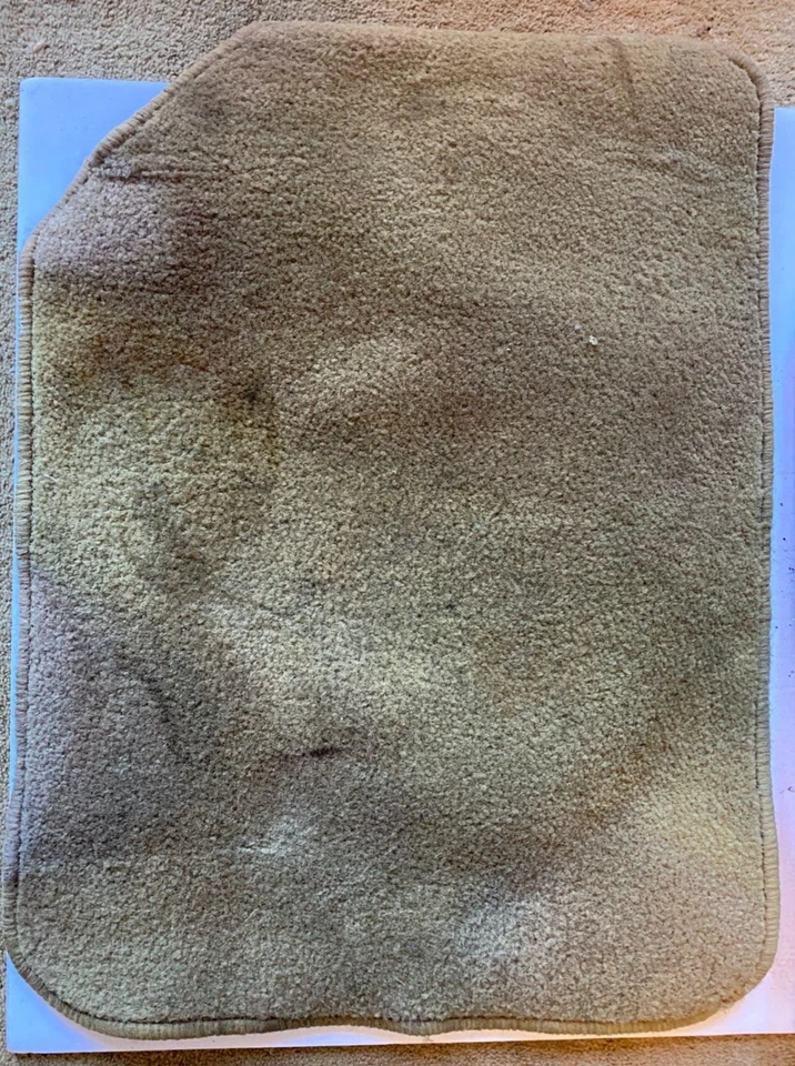 Tapetes de assoalho frontais. Saab 900. Bronzeado. Conjunto de 2 - Imagem 4 de 4