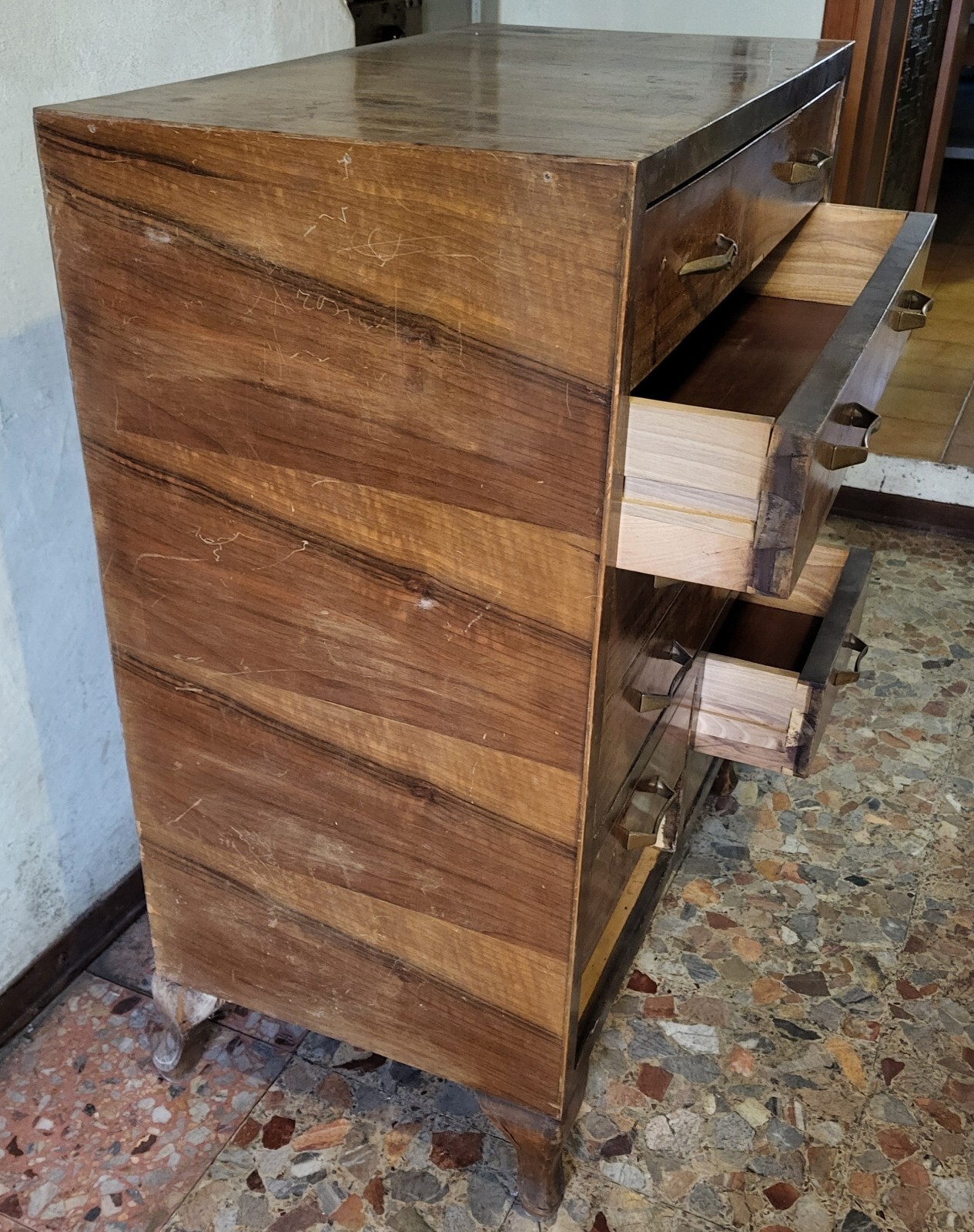 Foto 5 di 10