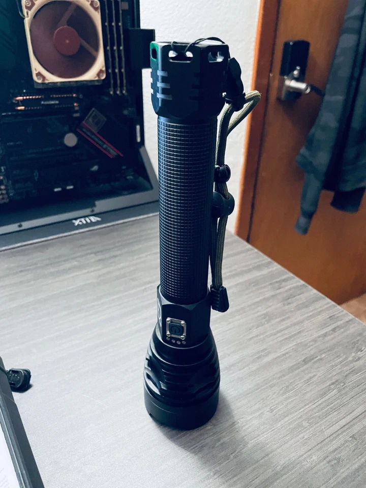 Linterna Angelfire 5000 Lúmenes Grado Militar - Baterías Recargables 26650 Foto 2 de 4