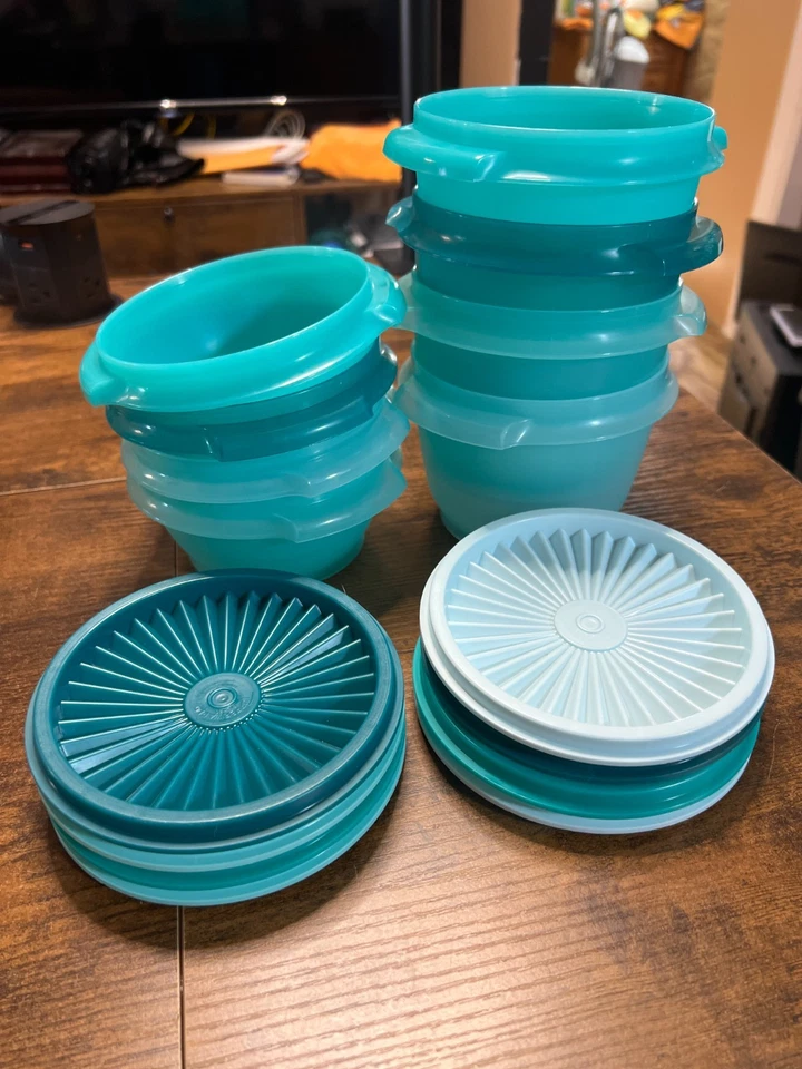 Lote de 28 piezas de contenedores de almacenamiento de cocina combinados color aguamarina/verde azulado Tupperware, nuevos. Foto 4 de 4