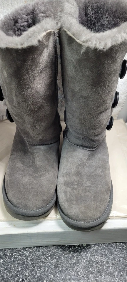 Ugg Australia Womens Size 8 Suede Bailey Button Close Tall Boots/ Gray  - Image 2 of 4