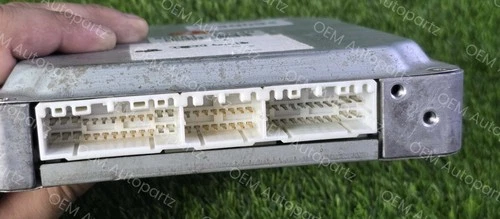 Toyota Land Cruiser KZJ90L KZJ95R 1KZTE M/T 89661-60540 engine computer oem jdm - Picture 3 of 10