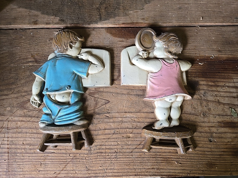 Wall Art Plaques Boy & Girl Bathroom Stool PAIR , 1966 VINTAGE 9” SEXTON Metal