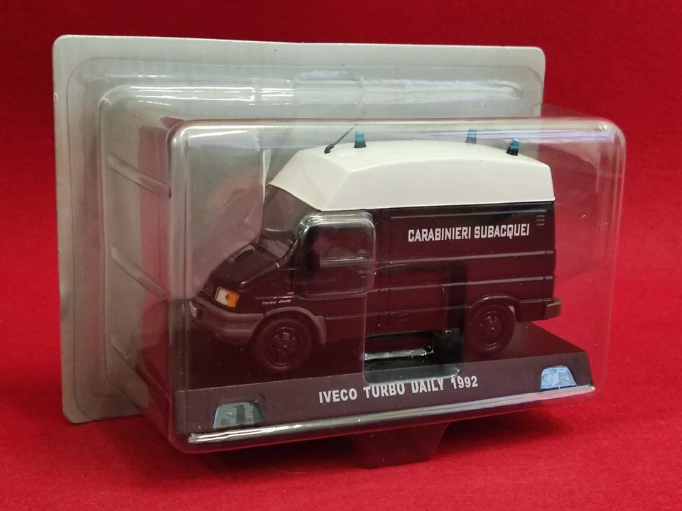 1/43 Modellino Collezione IVECO DAILY  CARABINIERI BLISTER SIGILLATO + FASCICOLO - Immagine 3 di 4
