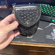 Leather Handcuff Case 8121H Dutyman