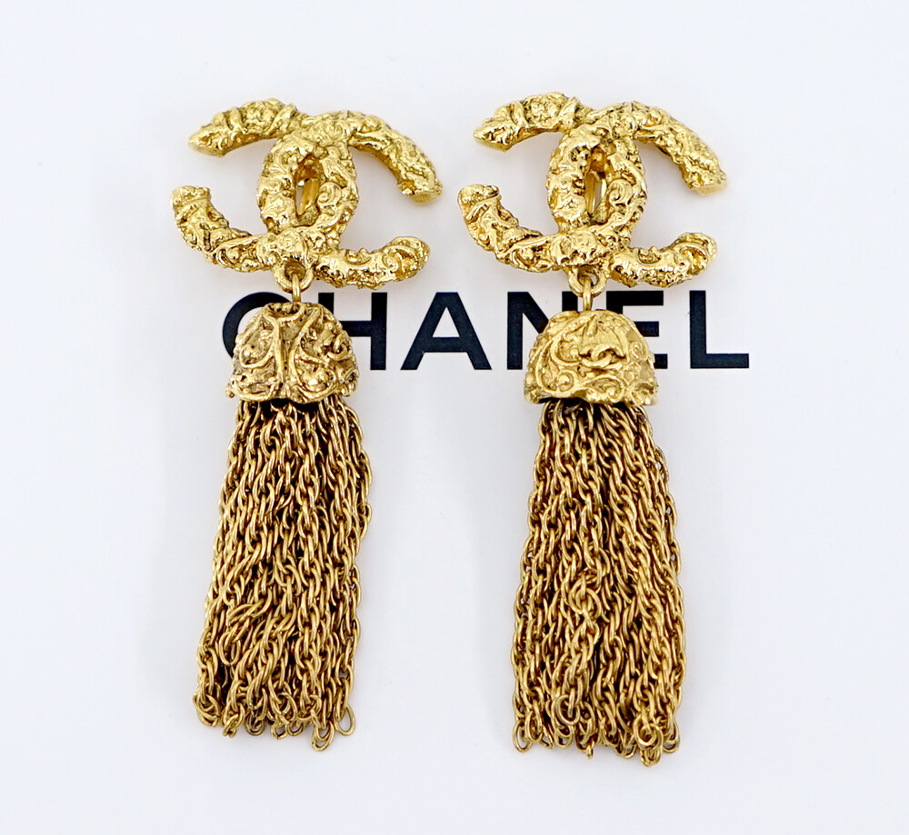 CHANEL ゴールド チャーム 5cm CHANEL Vintage Button Charm Matelasse CC Logo Gold Round