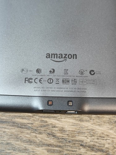 Amazon D01100 Kindle 4th Generation 2GB Wi-Fi 6" eBook Reader - Picture 10 of 12
