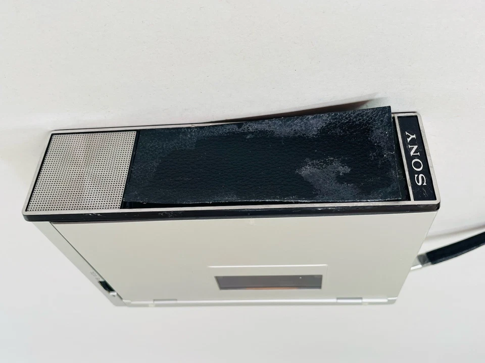 Grabadora de casete Sony TC-50-SOLO PIEZAS-NO SE PUEDE PROBAR Foto 3 de 4