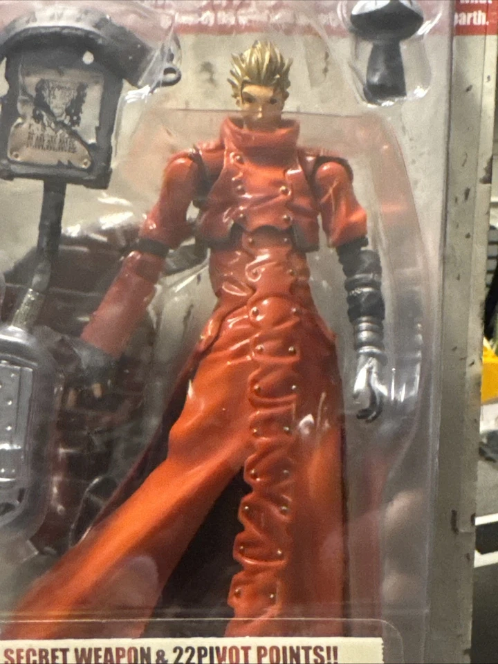 TRIGUN Vash The Stampede - Kaiyodo Trigun - Action Figure - Image 3 of 4