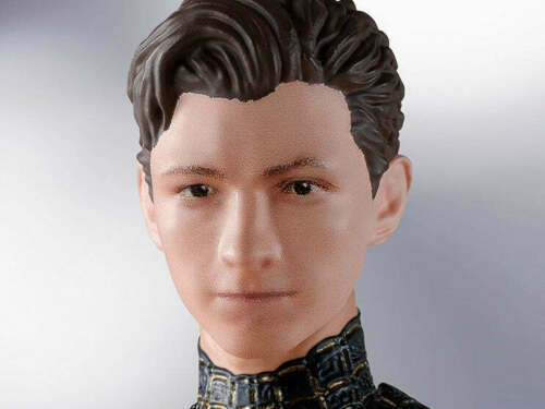 Modellino tuta Bandai Figuarts MARVEL UNIVERSE Spider Man No Way Home nero e oro - Foto 3 di 3