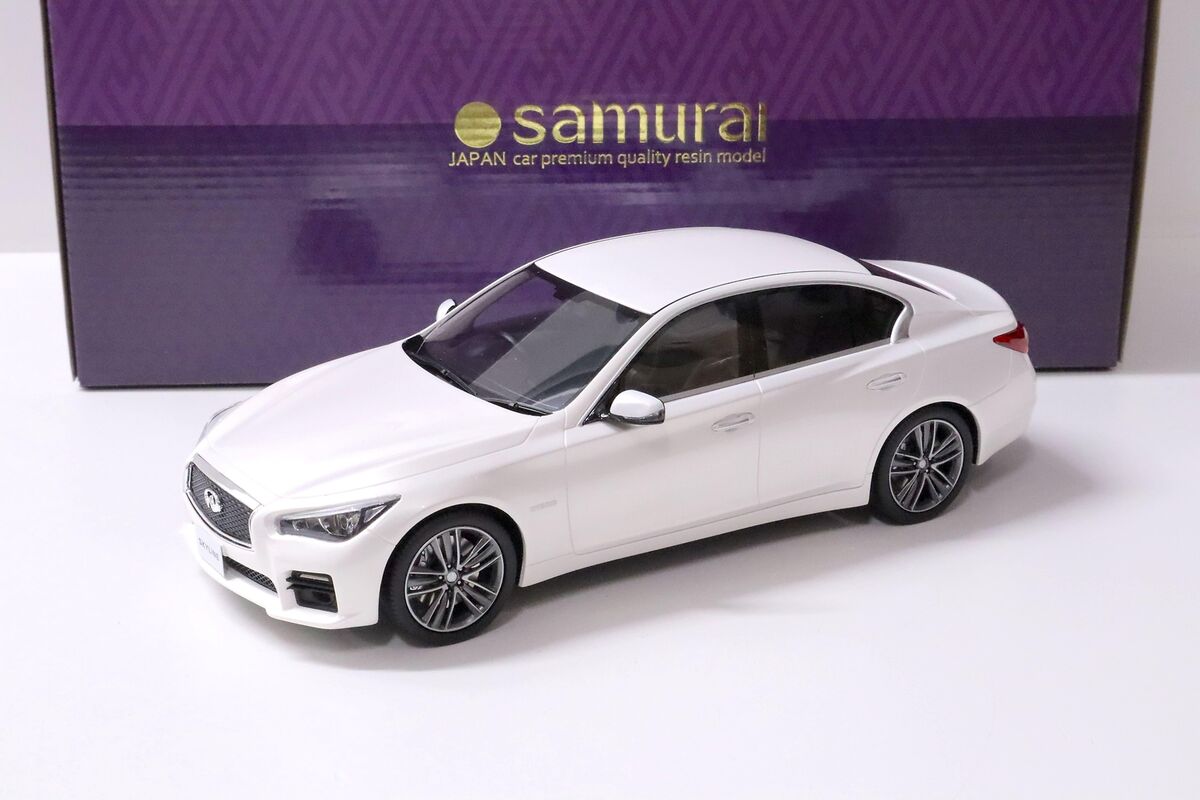 人気 Hybrid 350gt Skyline Nissan White 1/18 Samurai Kyosho 乗用車