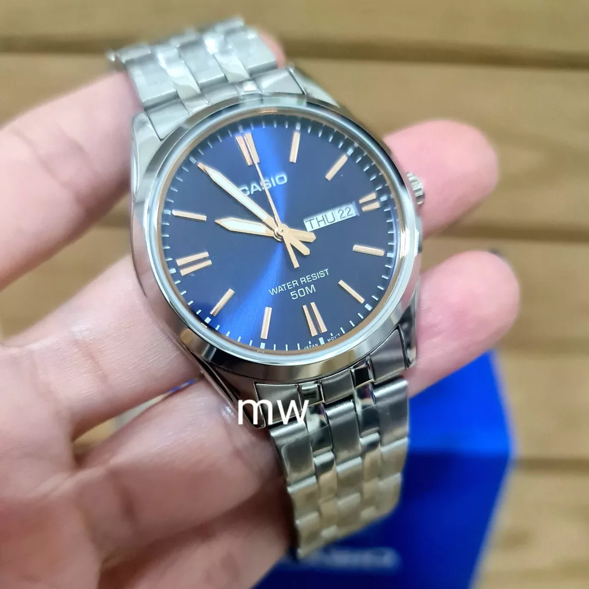Casio watch with date and day sale