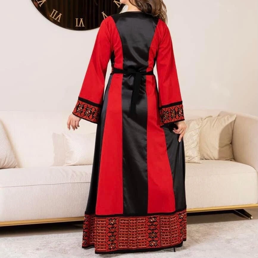 Abaya tradicional bordada con lujoso diseño palestino-jordano Foto 4 de 4