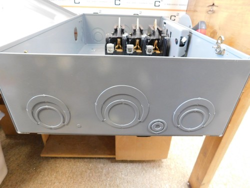 Square D HU364 Single Throw Fused Enclosure used STG - Picture 9 of 9