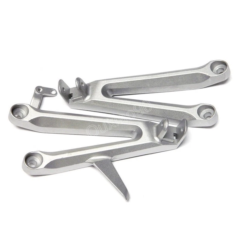 Juego trasero de reposapiés de pasajero trasero plateado para Honda CBR1000RR 04-07 Foto 3 de 4