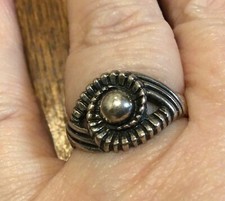 Sterling swirl ring size 7