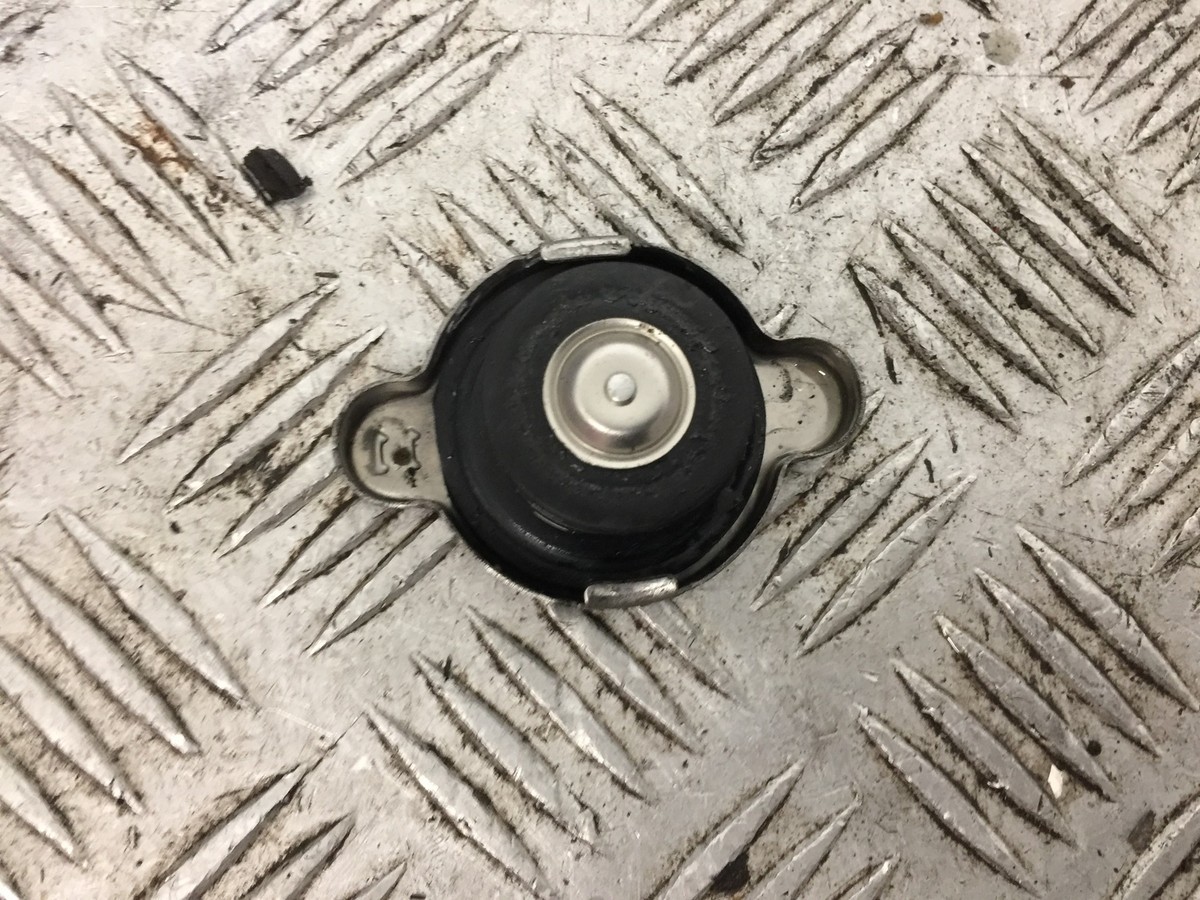 KAWASAKI ZX10R ZX10 R RADIATOR CAP 2006-2007 (STOCK 895) | eBay