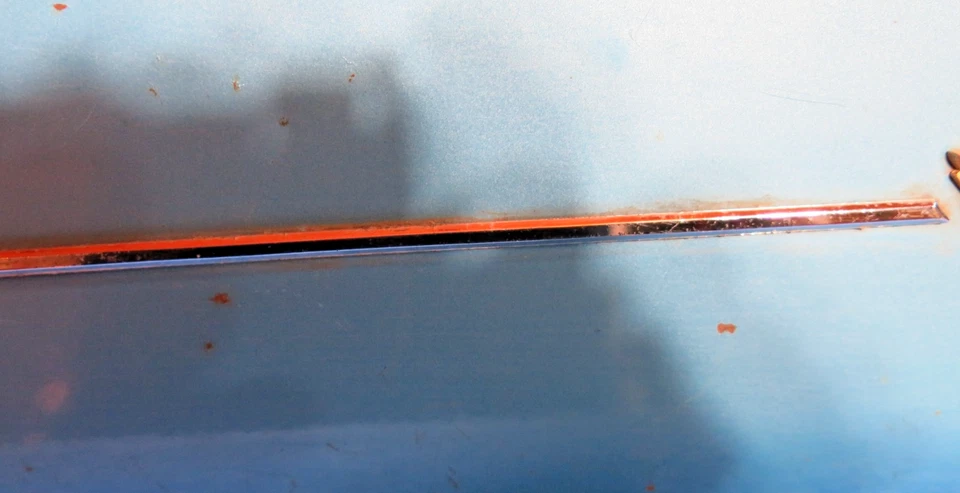 Ford 1955 1956 puerta de guantera con emblema V8 Fairlane Victoria Customline vintage Foto 3 de 4