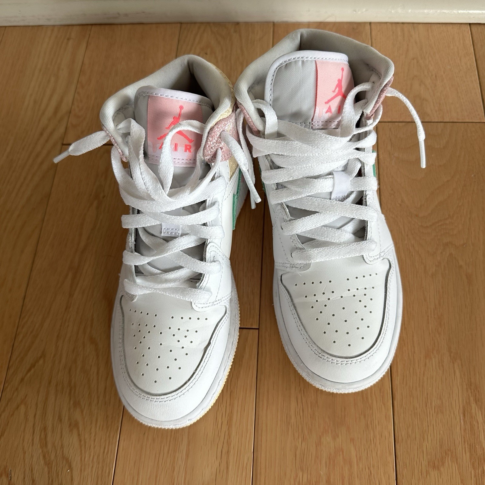 Nike Air Jordan 1 Mid SE Paint Drip GS Size 3.5 Worn Once image 6
