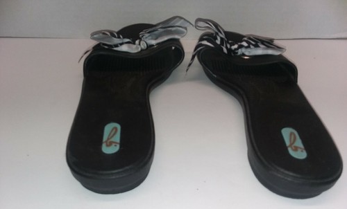 Oka B Black Zebra Bow All Rubber Flip Flop Slides - Women's Large (8-10) **EUC** - Picture 3 of 6