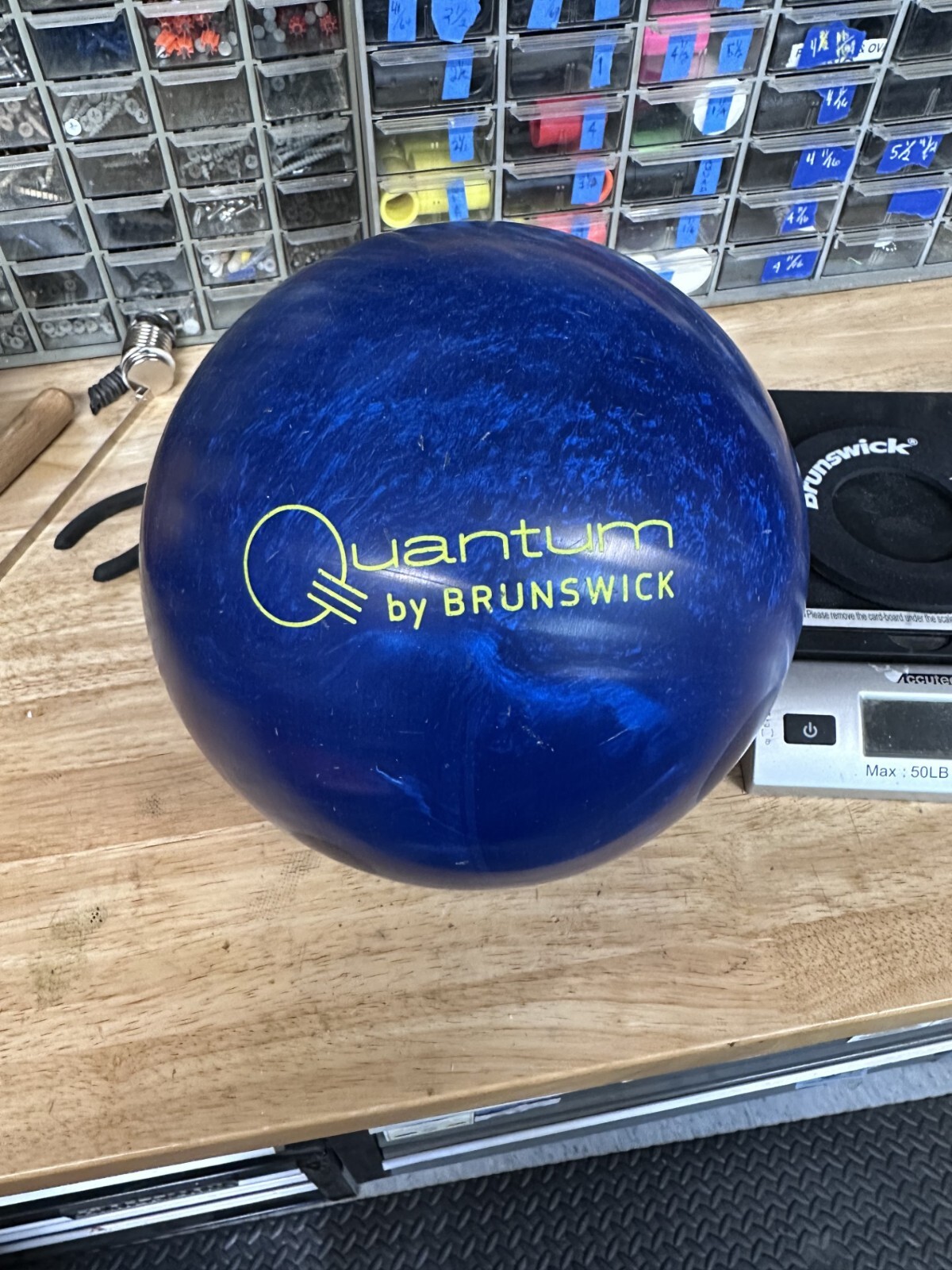 USED - Bowling Ball - 15Lb - BRUNSWICK "QUANTUM BIAS PEARL" 