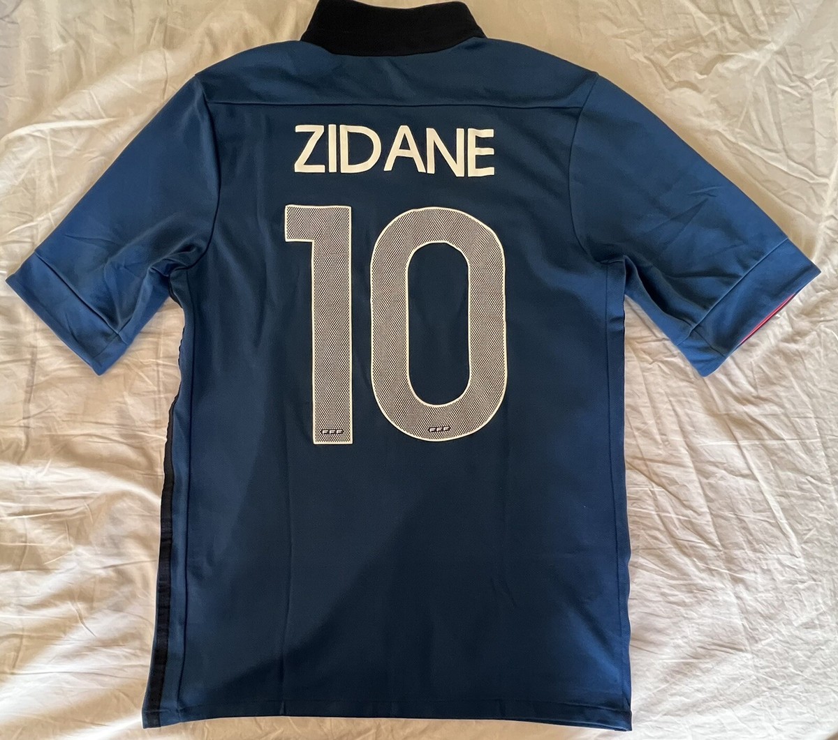 Nike Pre-Owned France National Team Soccer Jersey #10 Zidane