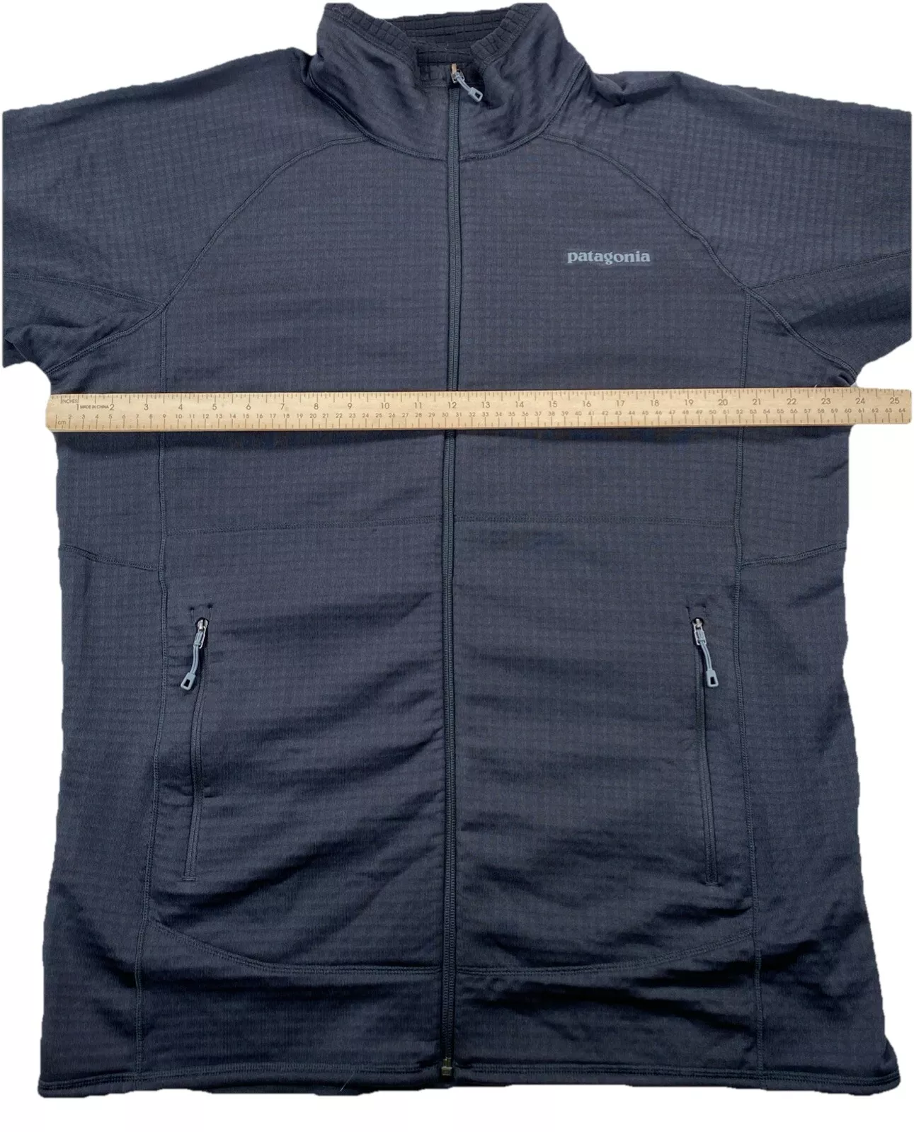 patagonia r1 full zip mock neck jacket
