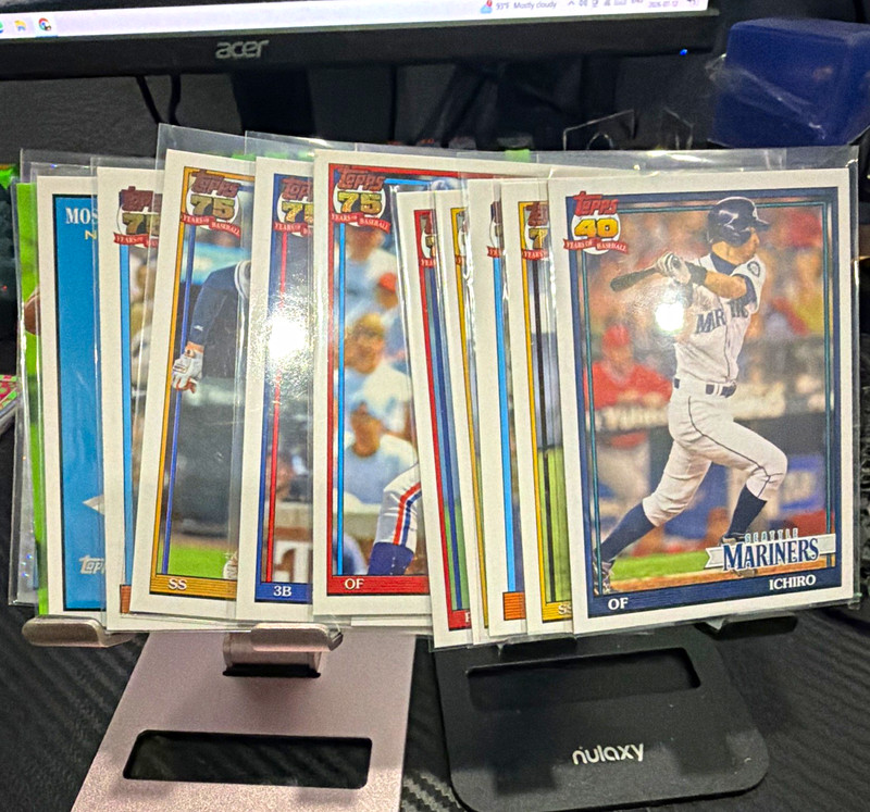 Topps 2006 MLB Baseball 9-Card Lot, Ichiro Seattle Mariners, 75/40 Years