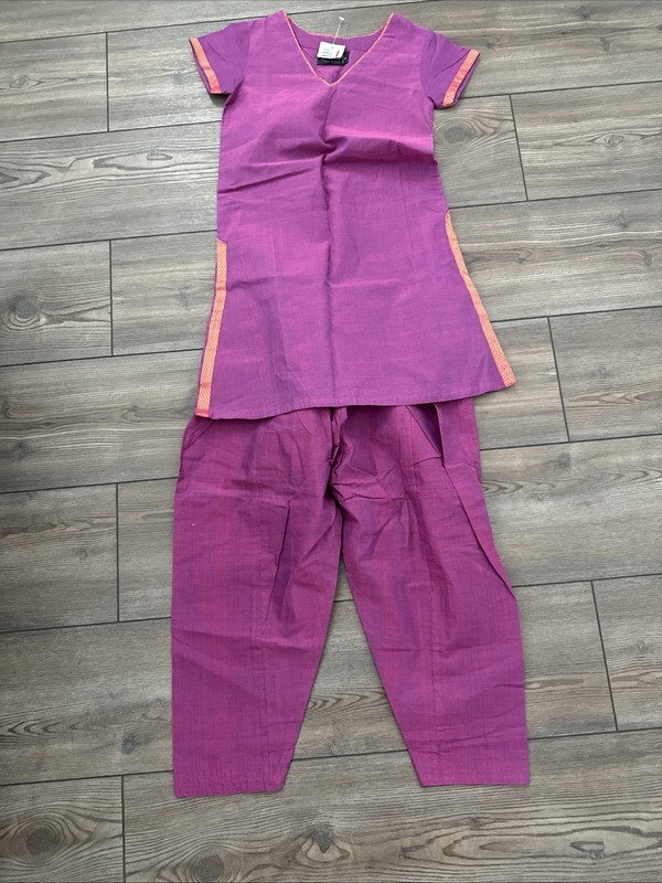 Girls NWT Purple Salwar Kameez - Fabindia - Size 4-6 Years