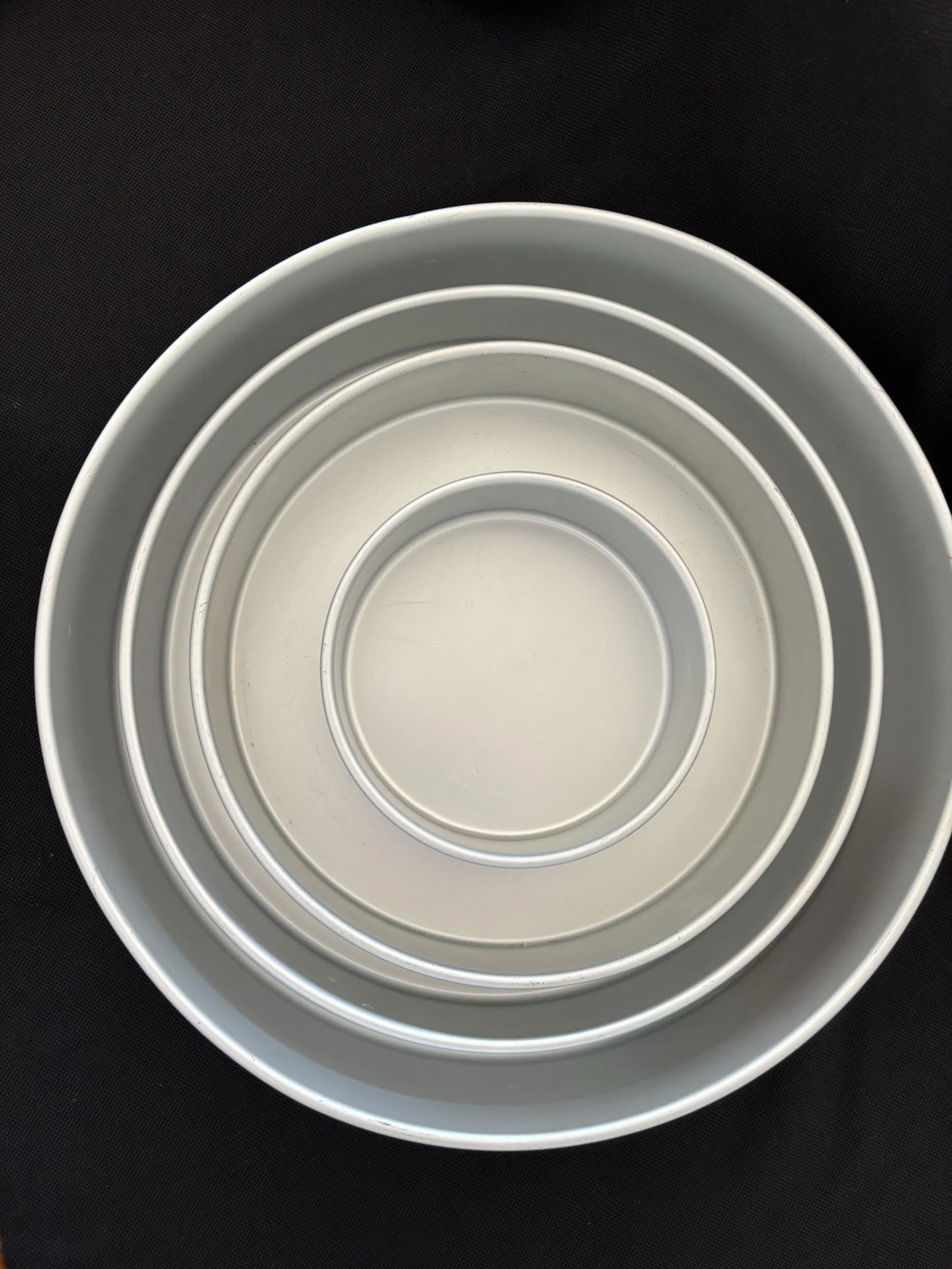 Wilton 4 Tier Wedding Cake Pan Set 6”, 8”, 10”, 12”