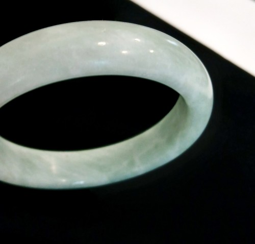 Light Green Solid Jade Bangle 61 Grams Authentic, high-density jadeite stone
