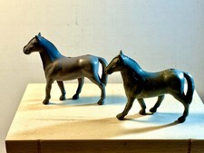 Marx 1950's vintage pair of gray plastic 60mm farm playset horses.