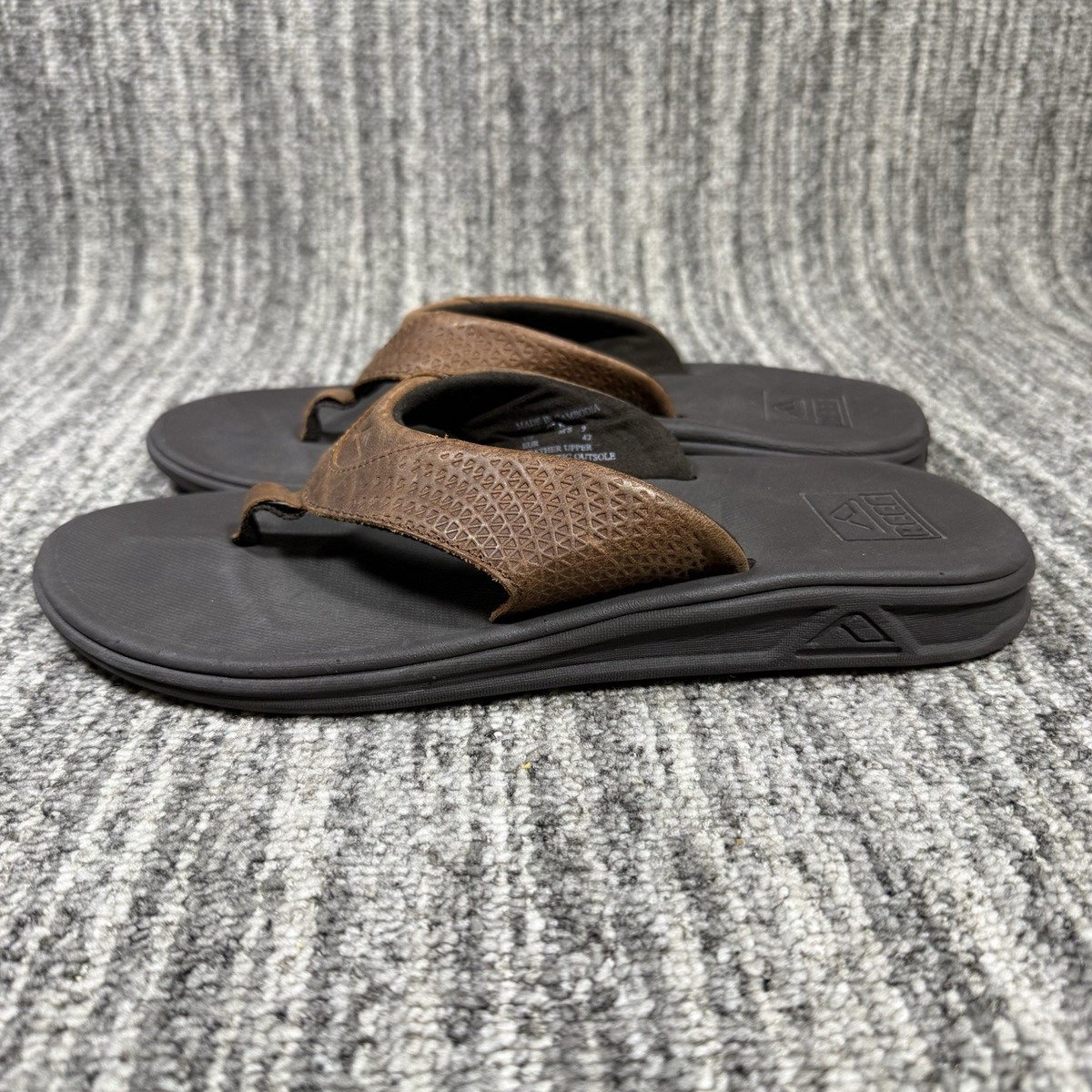 Reef Leather Brown Strap Flip Flops Men’s Sz 9 C-17 CLK View 4
