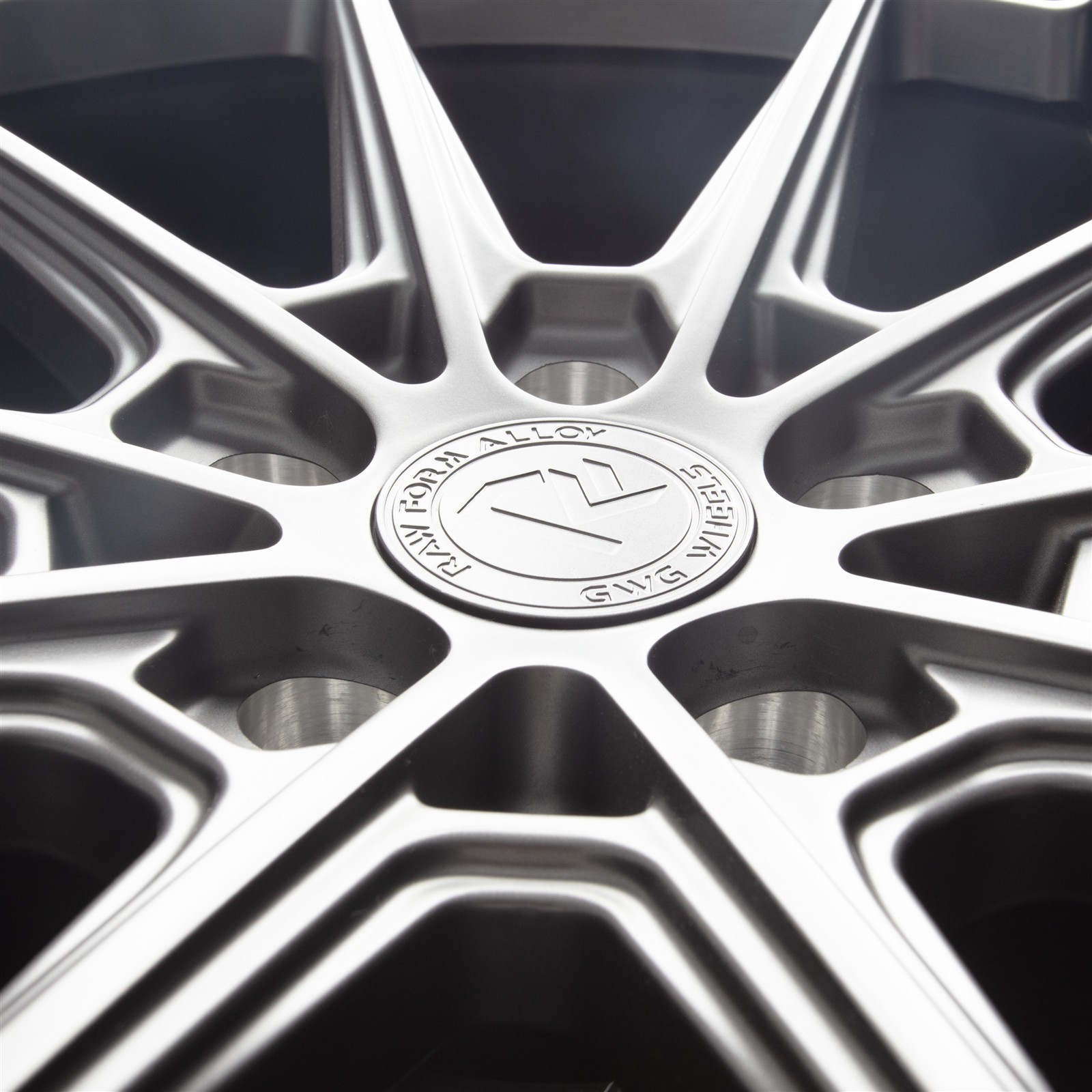 Maserati Levante 2017-2018 Wheel Gunmetal