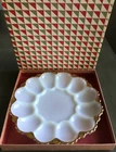 VTG NIB Anchor Hocking Milk Glass White Egg Plate w Gold Rim W898/G-13