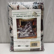 NEW IN PACKAGE! Crown Crafts 100% Cotton Tapestry Throw 48 x 60 "Holiday Scenic"