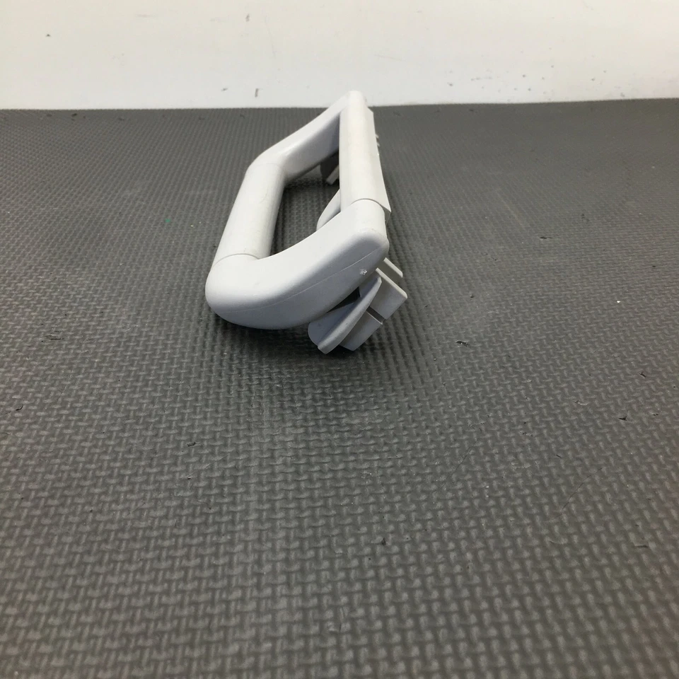 02-08 Manija de agarre de techo trasero izquierdo/derecho BMW 750i OEM 7045547 Foto 3 de 4