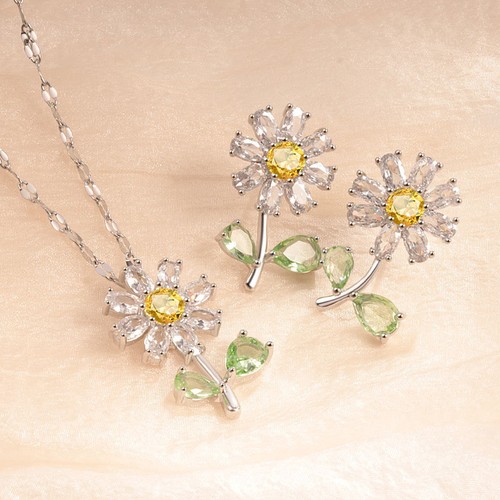 Women's Sparkling Cubic Zirconia Sunflower Necklace Stud Earrings Jewellery Sets - Picture 16 of 17