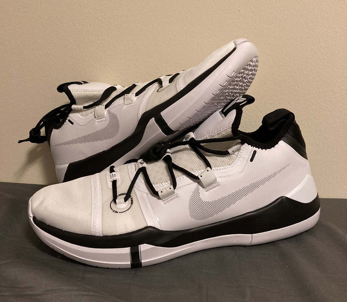 kobe ad 2018 tb white black