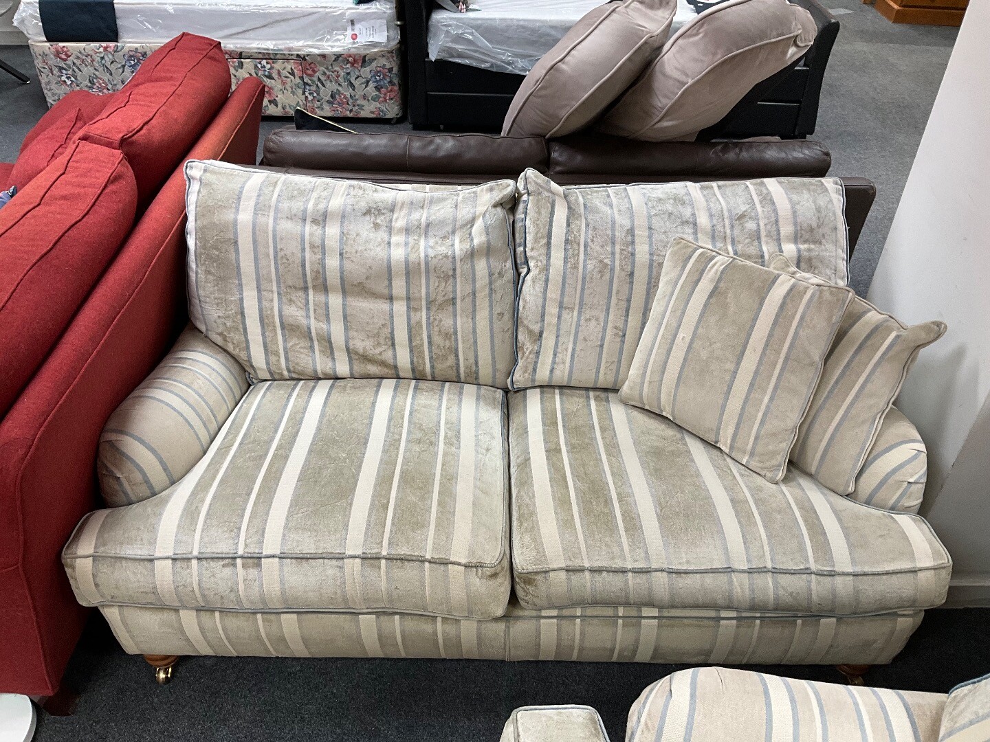 Duresta Lansdowne Suite 2 Seater Sofa & Armchair With Footstool CS BA5