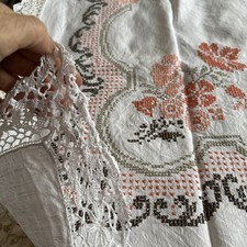 Antike große Tischdecke Handarbeit Bestickt Gehäkelt Rand Leinen 50er Jahre Loch