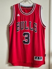 Dwayne Wade - Chicago Bulls Jersey Excellent, Size: Adidas M