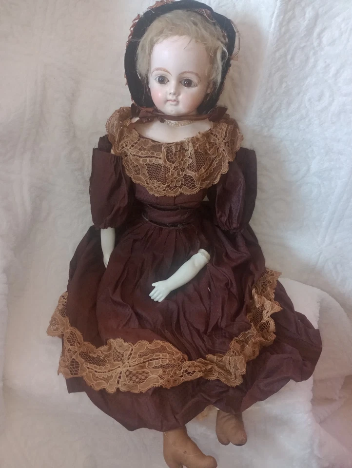 Preciosa muñeca francesa con ojos de vidrio antiguos originales 27 pulgadas? Foto 2 de 4