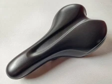 SAGISAKA JUSTEK Bicycle Saddle Super Soft Sports Car Saddle Black 11002 Used