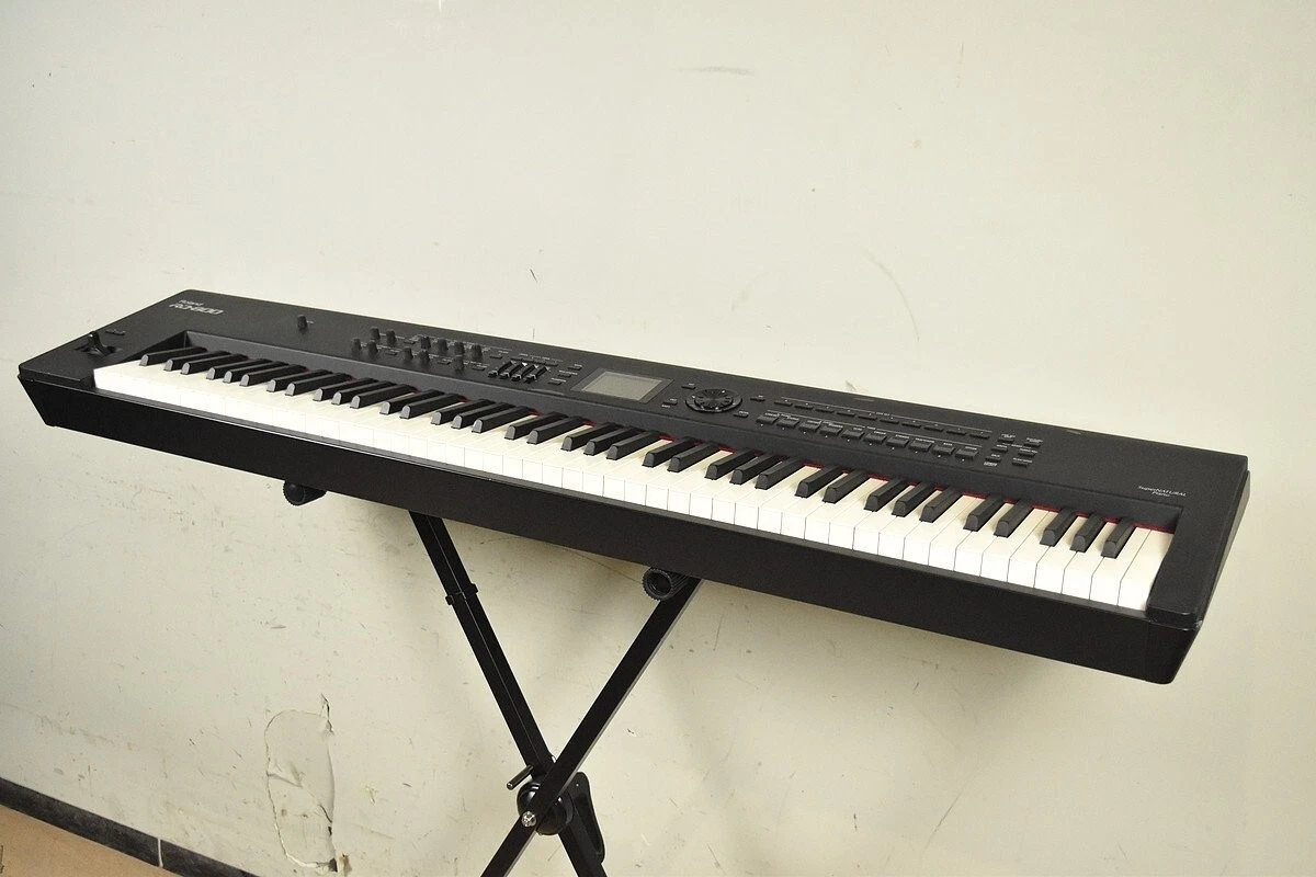 Roland Digital Stage Piano RD 800 88 key FREE FAST SHIPPING FROM