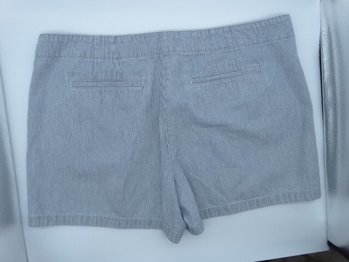 Ann Taylor Loft Women's Shorts Size 12 Blue & White Striped Shorts - Picture 6 of 8