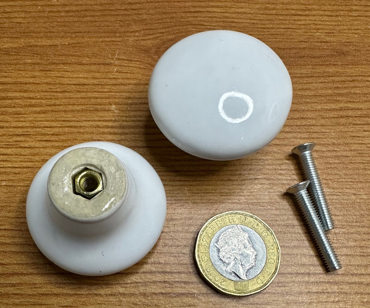 WHITE CERAMIC KNOBS CUPBOARD DOOR PULL *2 SIZES*  DRAWER HANDLE BATHROOM KITCHEN