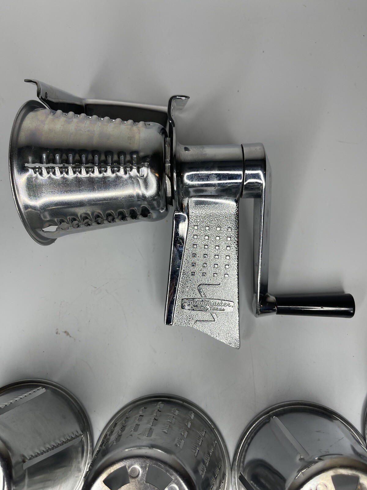 VINTAGE SALADMASTER DALLAS, TEXAS FOOD PROCESSOR W 5 BLADES No Legs