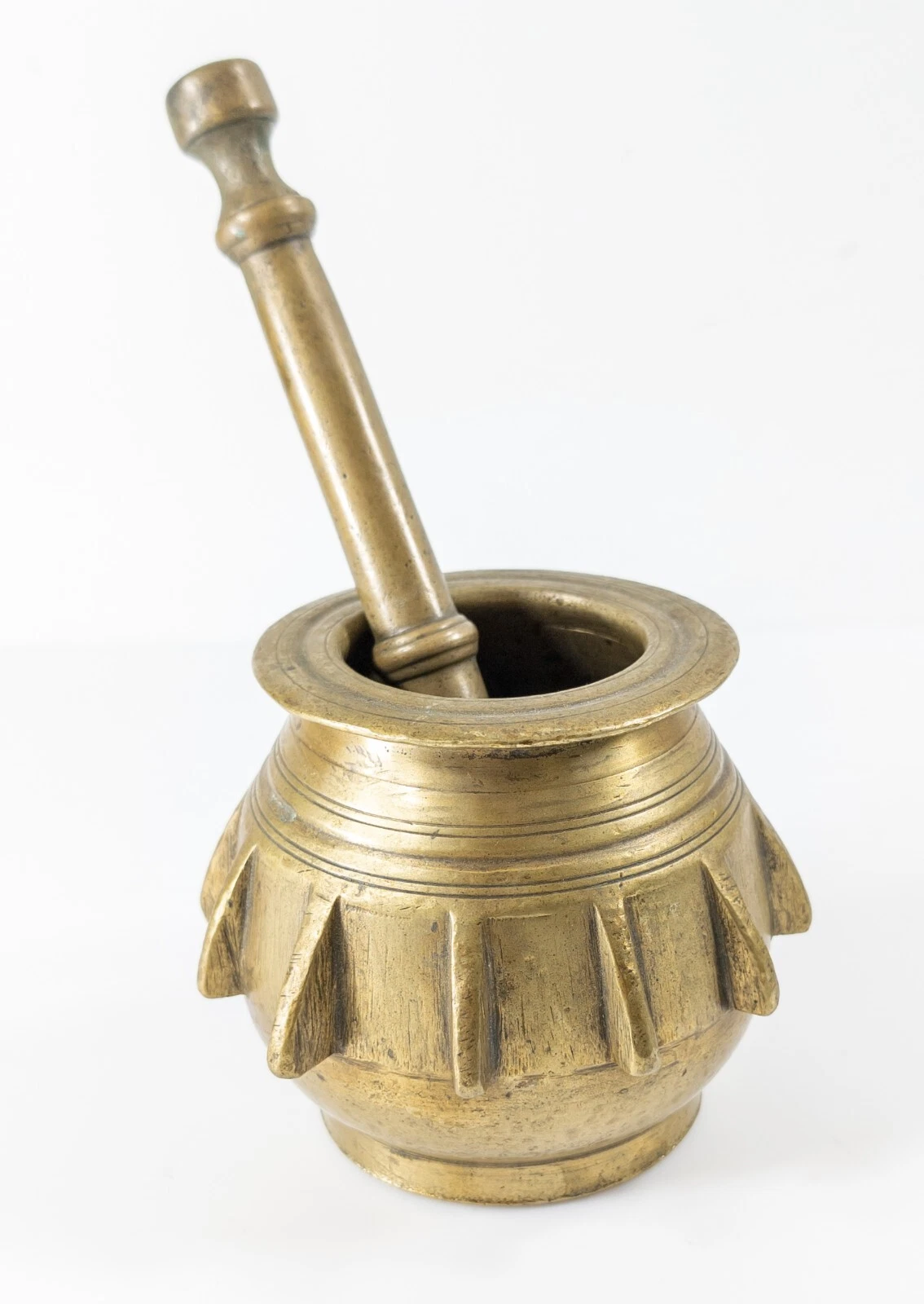 Antique 18th C. Or Earlier Renaissance Revival Bronze Mortar With Ribs & Pestle