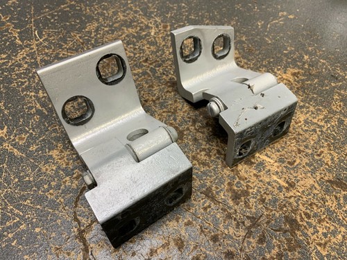 00-06 BMW x5 E53 rear back right passenger door hinge hinges upper / lower - Picture 2 of 2
